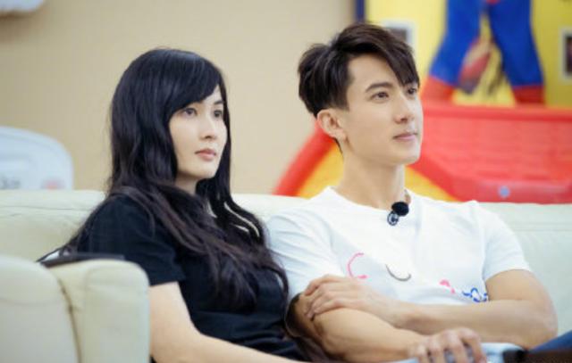 『吴尊』吴尊出道前1年就跟老婆结婚了！16岁合照首曝光，校园情侣超养眼