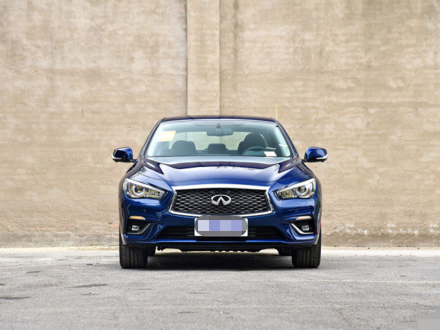 思域|英菲尼迪Q50L给出“跳水价”，直降6.52万，不到20万就提车！
