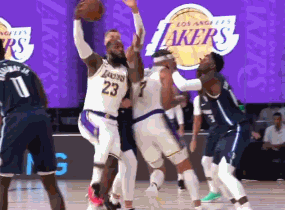 安东尼·戴维斯|詹眉组合首战独行侠!浓眉哥12分,詹姆斯12+3+5传球技惊四座