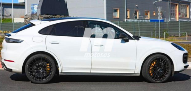 【宝马3系】要啥宝马X6!保时捷卡宴GTS来袭,比奔驰还高级,配4.0T V8缸