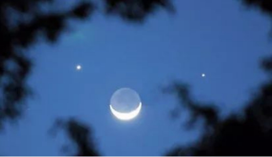 『双星伴月』定好闹钟！肉眼可见的“罕见天象”即将登场，错过再等10年