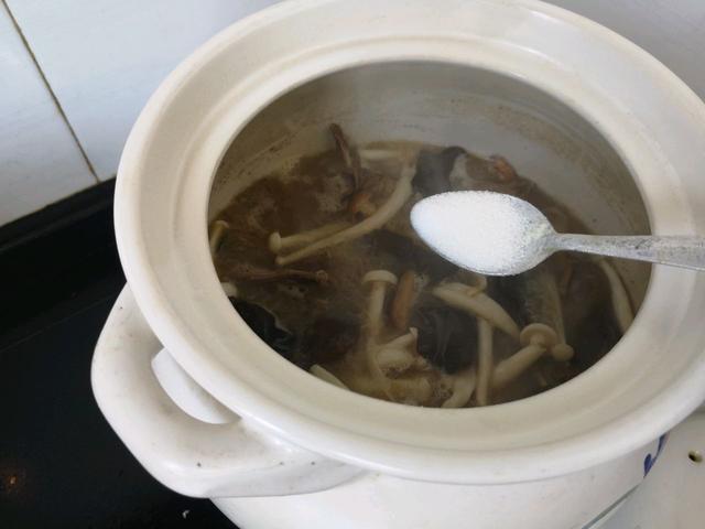 羊肉|中秋前后,此肉再贵也要吃,一年四季不咳嗽,比羊肉滋补