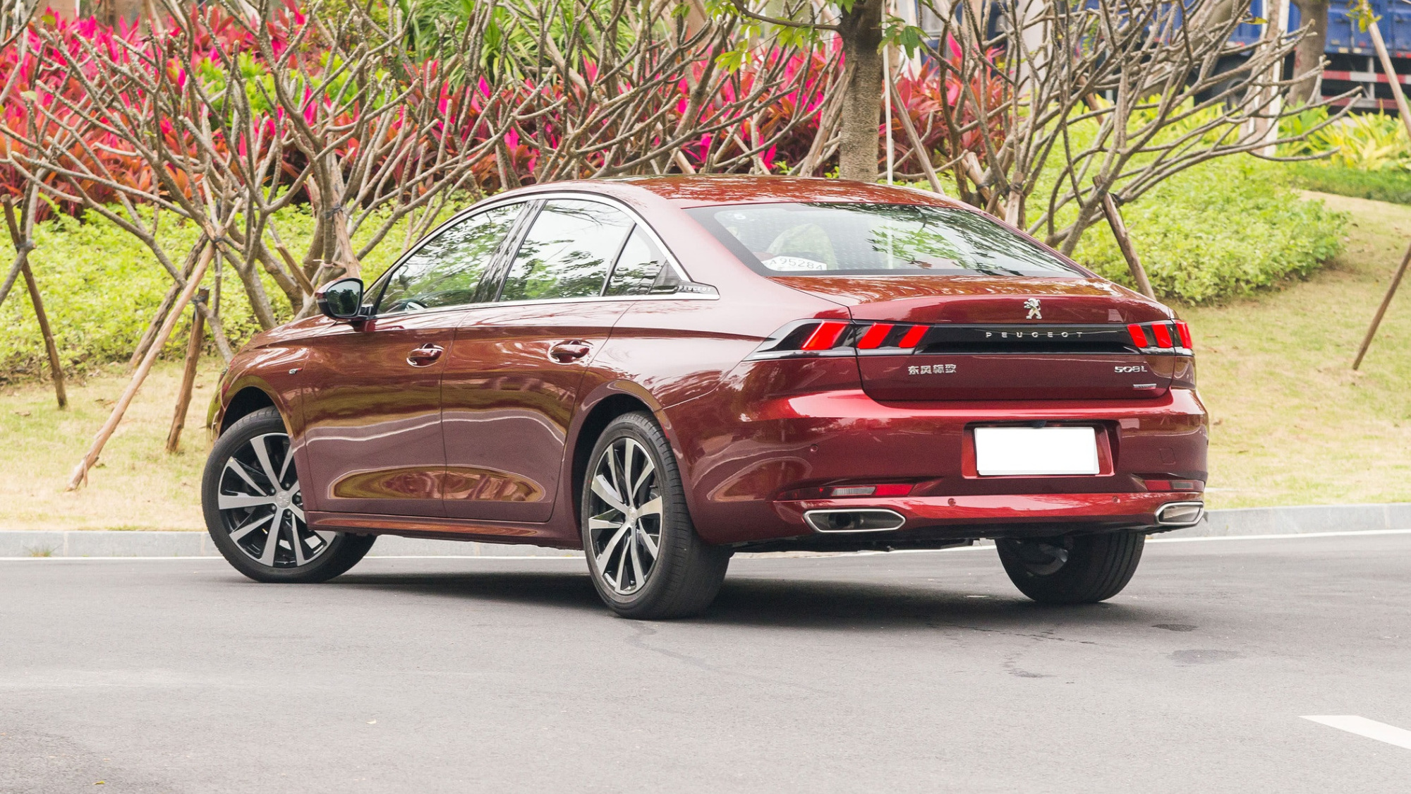 标致508@被冷落的中级好车，跌至15万出头，高速稳如牛，却不被认可