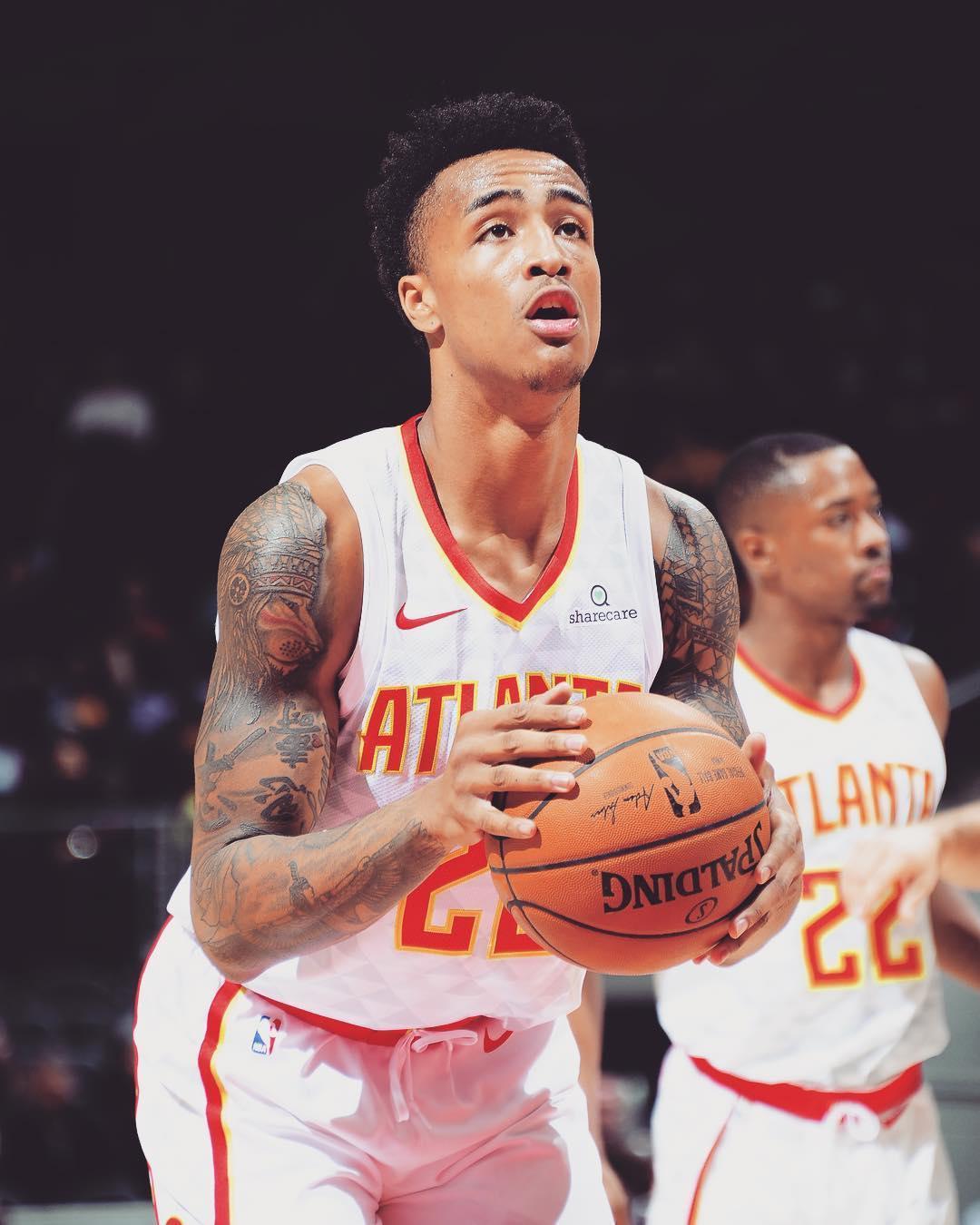 火箭队▲戈登+豪斯+两个首轮，火箭砸锅卖铁，顶薪追求心仪内线冲击总冠军