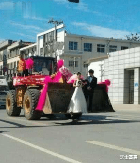 ■“如果黑客有台没有网络的电脑，他能做什么呢？”哈哈哈扫雷了解一下