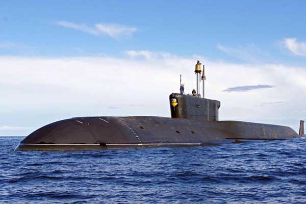 【战略核潜艇】战略核潜艇和攻击核潜艇有何区别？谁更猛？
