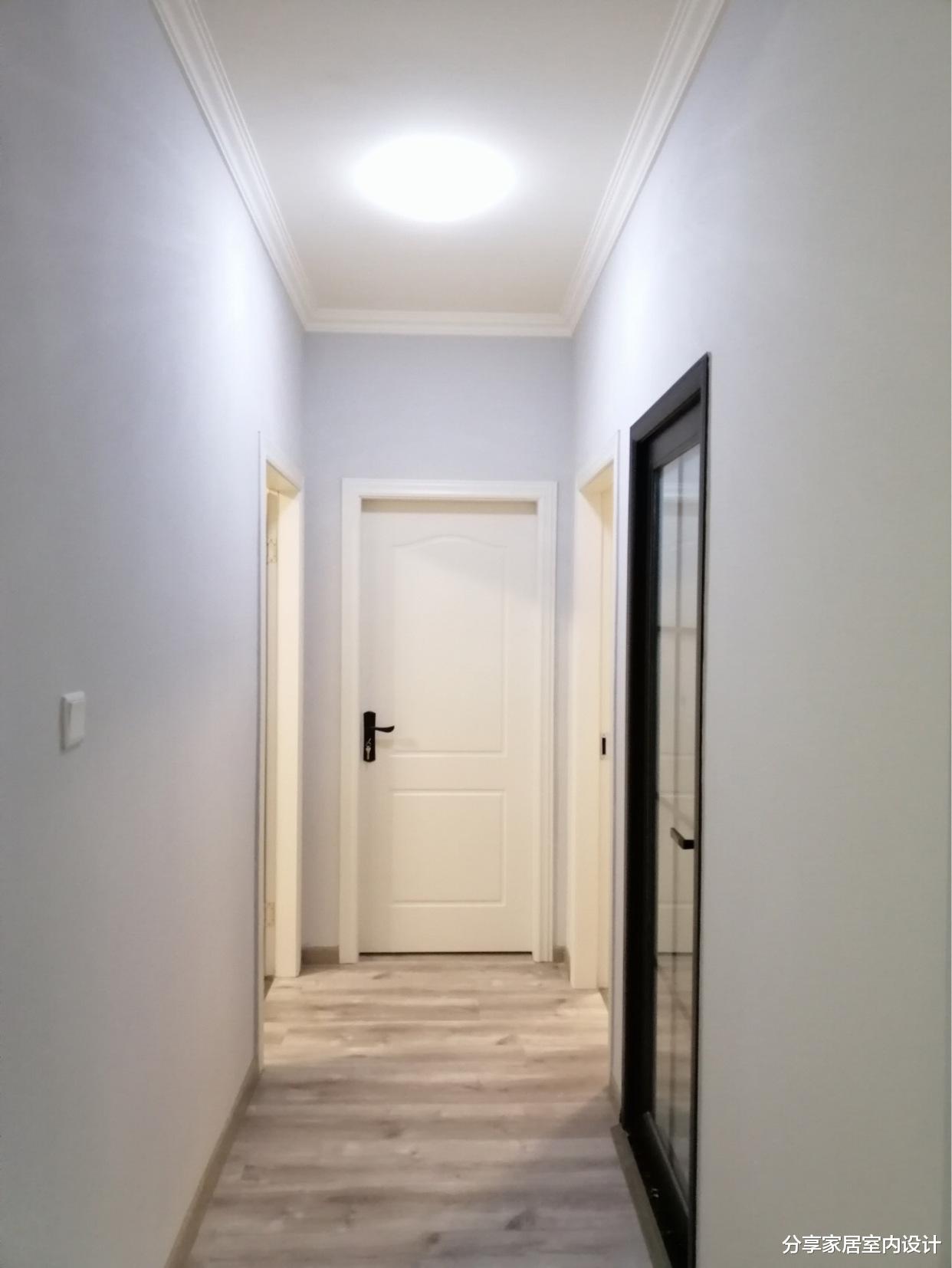 「」人生第一套新房,放弃吊顶,全屋非常简约,打扫干净就很漂亮!