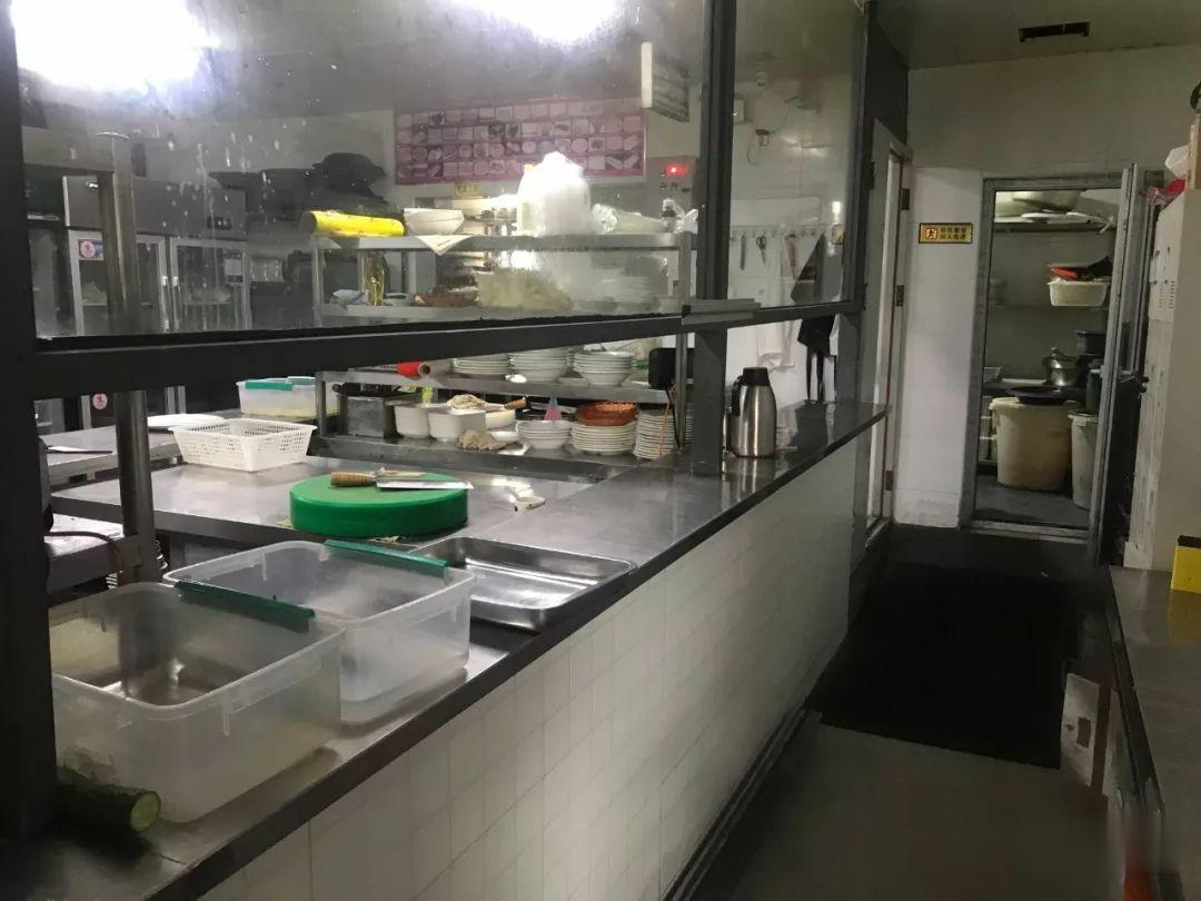 门头沟旺铺出租！人流密集、有车位、业态不限！可明火！