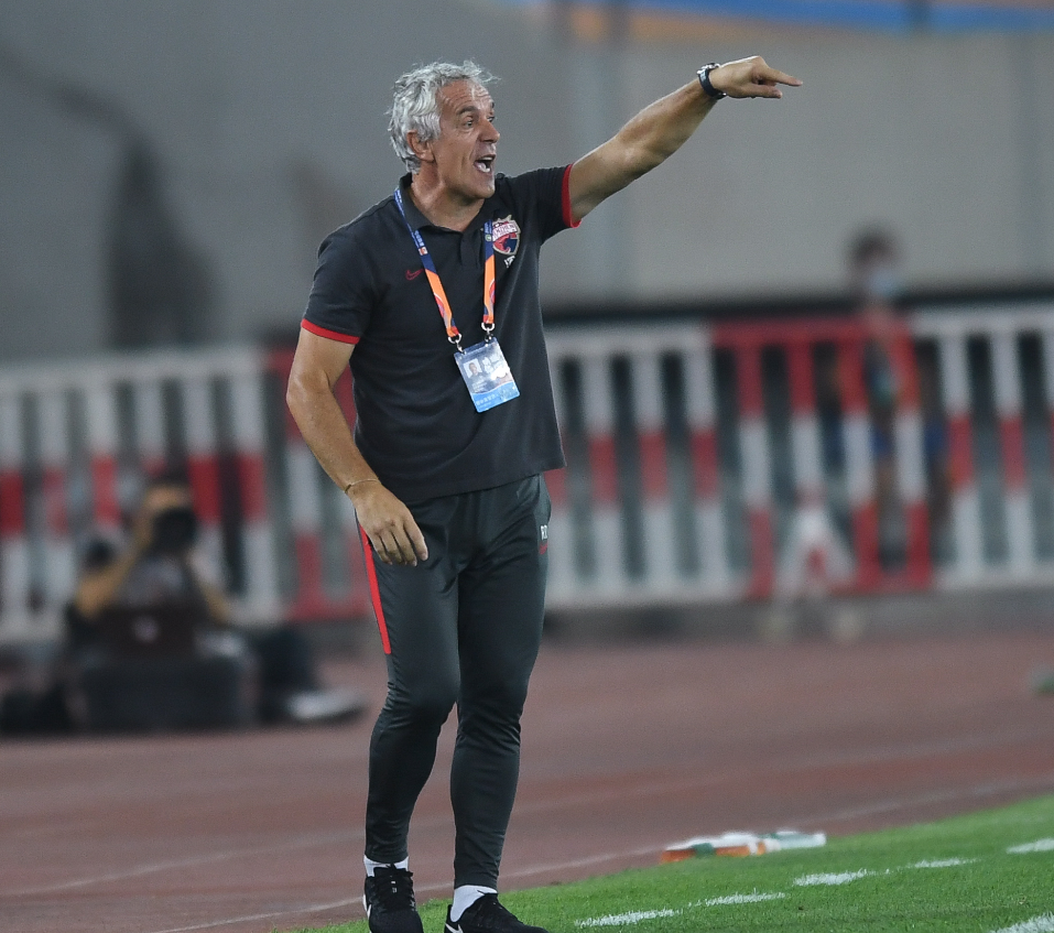 深圳队|2020中超正式下课第一人!新土豪3连败解雇意名帅,新帅人选已定