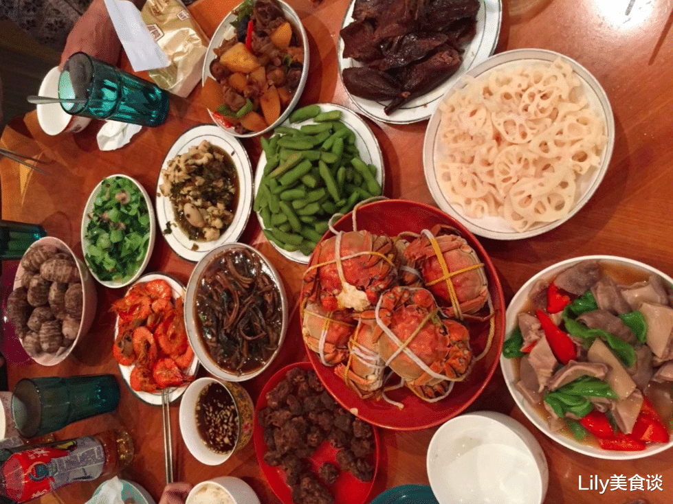 家宴|朋友圈里晒的中秋家宴，家家都温馨又丰盛，最后一张看着有点想哭