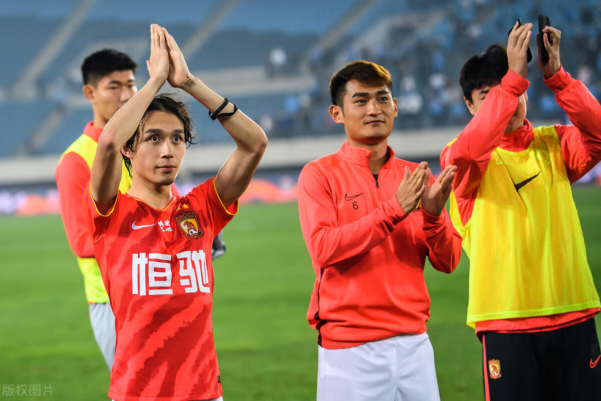 广州恒大|全华班争冠哪家强？上港难进前三，恒大、鲁能都不如这支老年球队