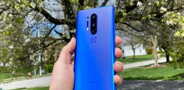 一加科技|一加8T、OPPO ACE3曝光,直屏和曲面屏,你喜欢哪个?