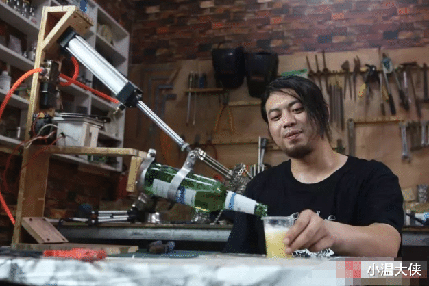 爱迪生|他是中国版“爱迪生”，被央视报道13分钟，却被亲妈嫌弃瞧不起