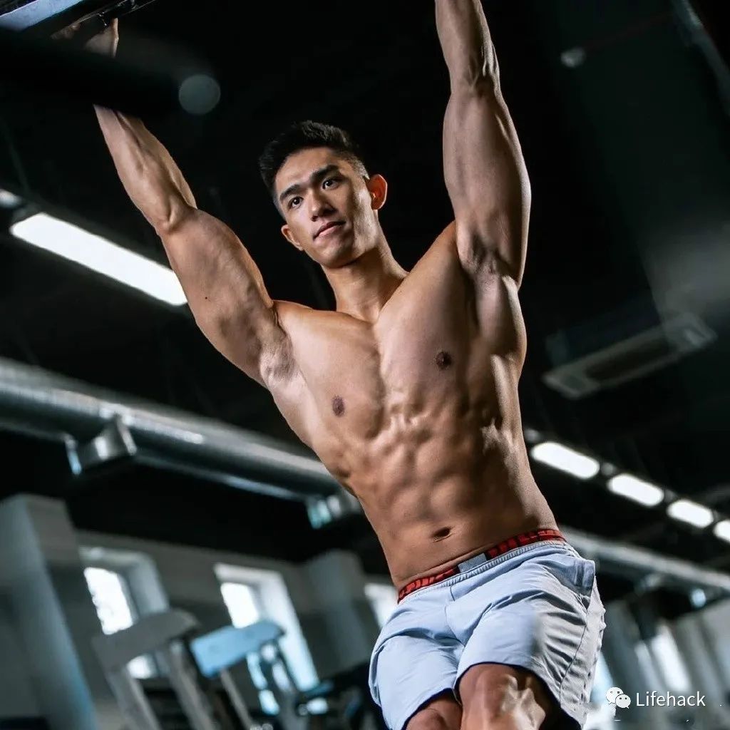 香港小姐|23岁港姐儿子引发舔屏，寸头肌肉简直不要太帅