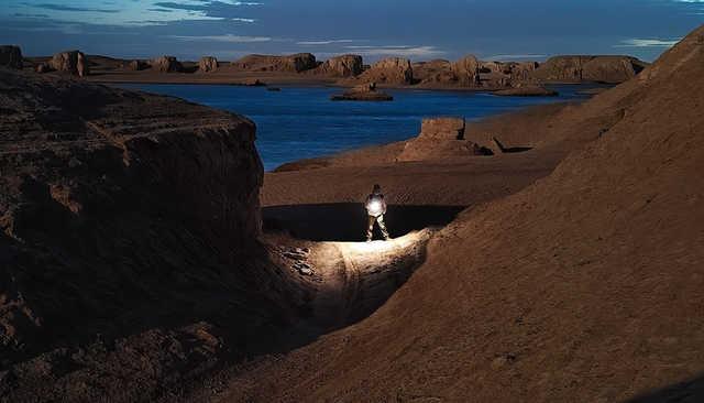 荣耀|手机也有高富帅?来一场高端5G手机的巅峰对决