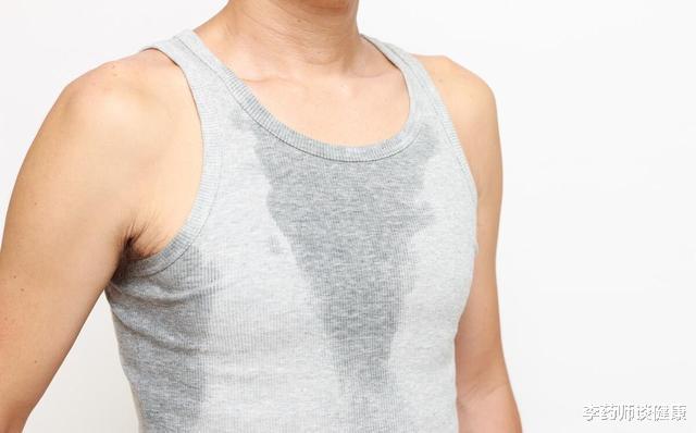 疾病|一喝水就尿的人和多喝水尿少的人，哪个更健康？一文让你弄清真相