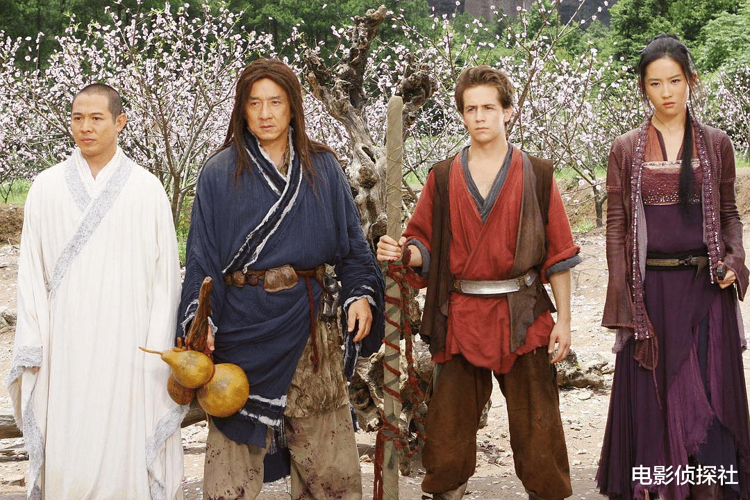 成龙■2008年，成龙、李连杰两位巨星合拍《功夫之王》，却沦为一个笑话