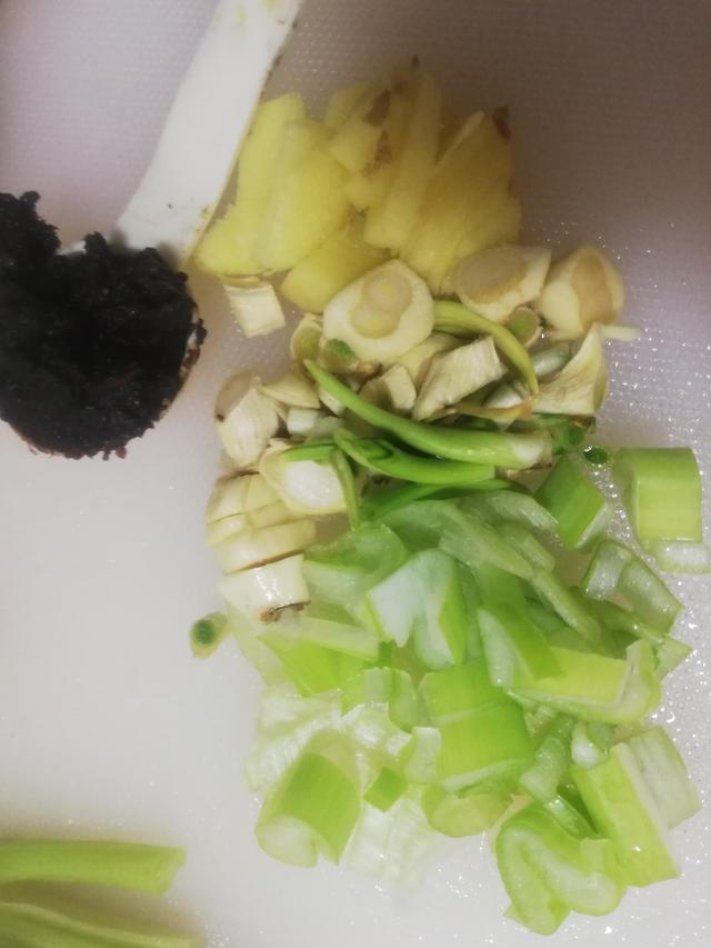 燃脂@这菜是“燃脂狂魔”,减肥瘦身吃这菜,连吃2周,体重飕飕掉!