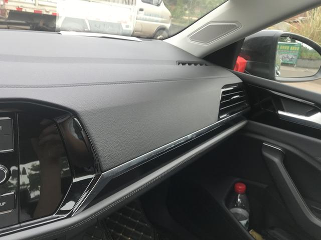 『SUV』4月底喜提新款速腾，1.4T豪华型裸车14.59万，谈谈用车感受