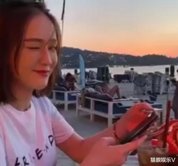 「陈乔恩」陈乔恩艾伦合体秀恩爱,住奢华海边酒店,享受落日海边晚宴