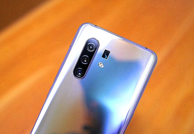 华为p30▲不建议入手的四款机型,性价比确实不高,入手请谨慎!