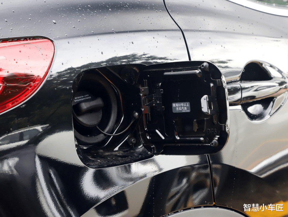 日产逍客|日系再添“强将”,油耗6.2L,151马力+CVT变速箱,远胜大众途岳