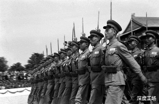 【建文帝】为什么说粟裕打仗最厉害？粟裕击败国军十大名将：谁做得到？