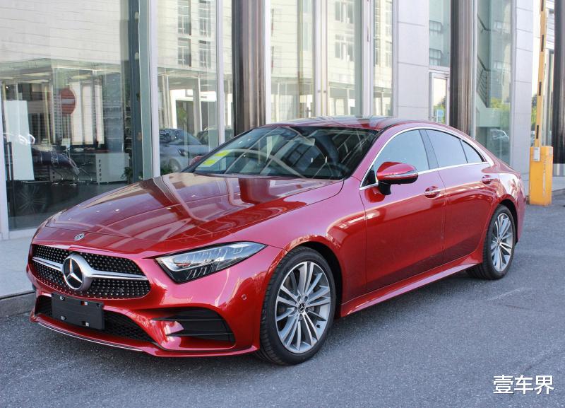 奔驰cls级■最美奔驰换代后销量惨淡，299马力配9AT，看完价格后转身换奥迪