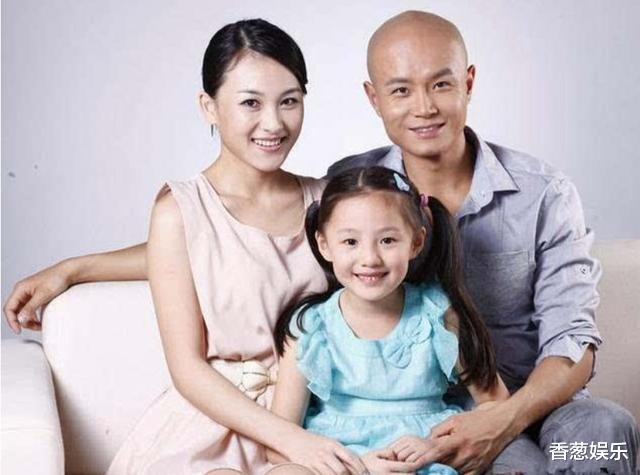 乐嘉:乐嘉:20岁当爹,三婚娶哈佛学霸后蛋碎了,如今转行后过得咋