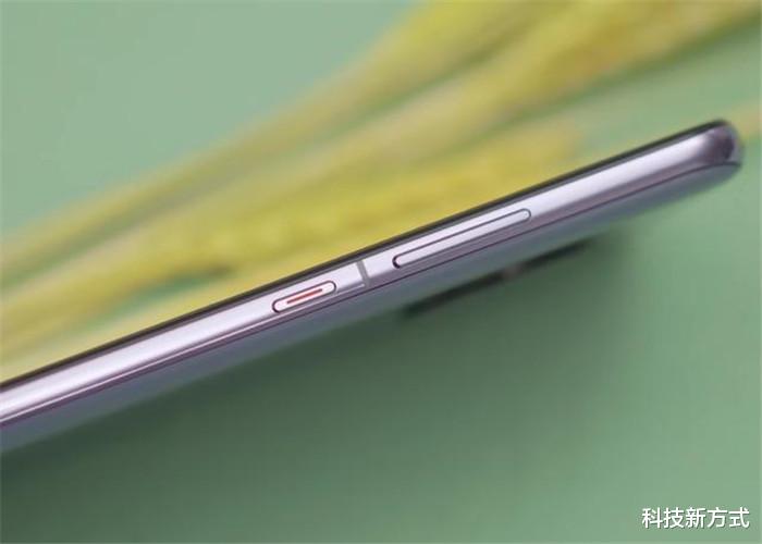 麒麟990■下滑930元！华为高端机跌成低端机，麒麟990+4200毫安！