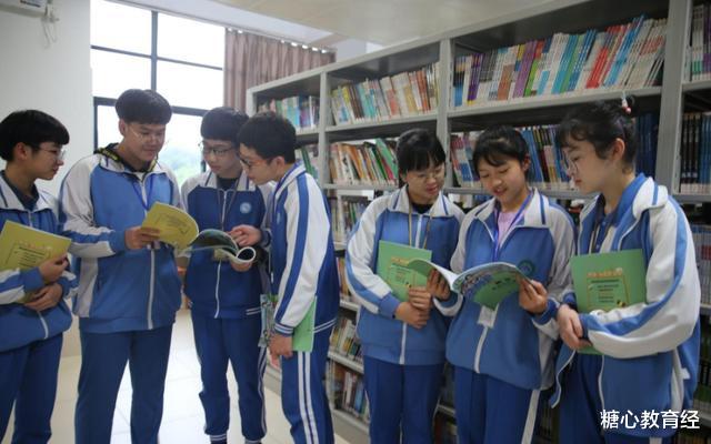 |新高考政策，高中生该如何选科成重点，班主任：3个学科值得关注