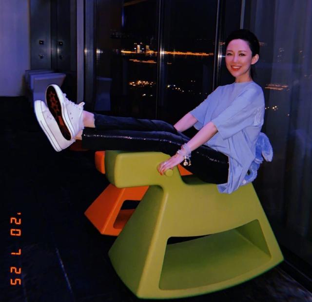 潘晓婷|体坛富婆潘晓婷,身价超过8亿元,近日现身西安,身材颜值超赞