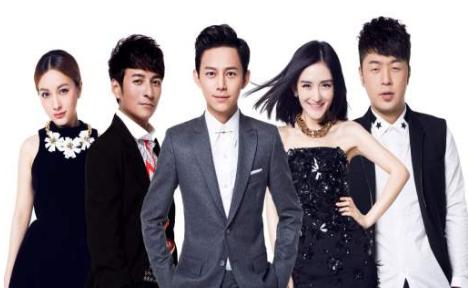 快乐家族|她终于被轰出快乐家族，何老师挥手告别，网友：早该走了