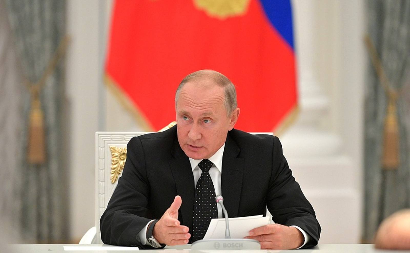 「苹果」俄罗斯能用一纸禁令，将苹果赶出俄国，中国为什么不行？