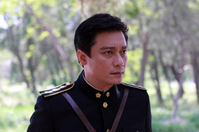 「罗嘉良」昔日港剧一哥，沉寂多年后凭借新《绝代双骄》翻红！演技秒杀鲜肉