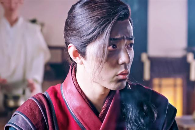 肖战▲那些年肖战打过的“酱油”:maybe方同款小圆脸,第三个颜值最高