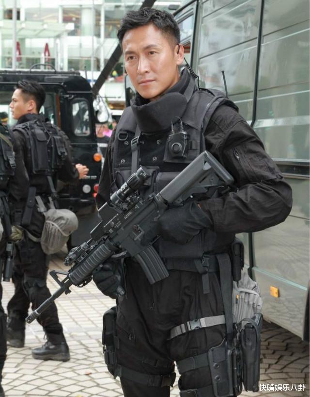 #警察#这五位港星真的是警察，最后一位还是“警花”，没想到吧？