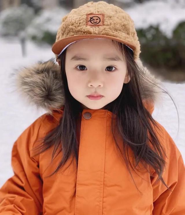 #陈冠希#本以为陈冠希的女儿够古灵精怪了，当看到高云翔女儿：这颜值给跪了！