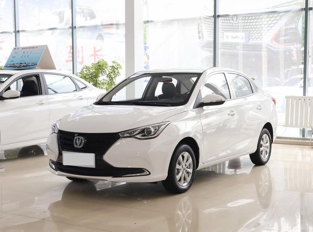 宝骏310|用车成本堪比新能源：这4款车最低3万起，百公里油耗4.2L，真香！