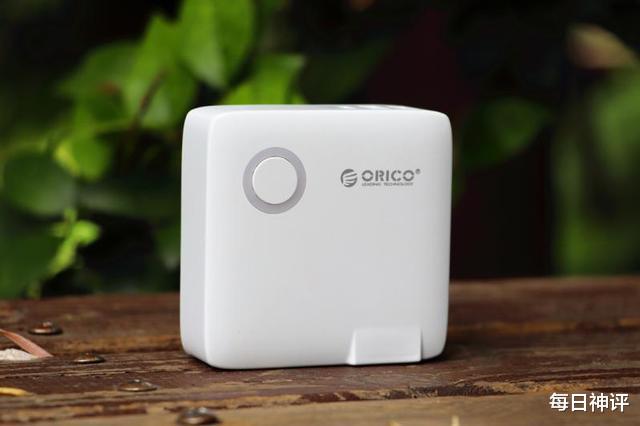 |不能当充电宝的充电器，不是一个好移动电源