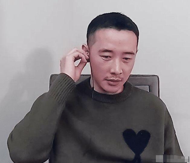 「罗晋」38岁罗晋素颜出镜，少了滤镜和特效，不刮胡子真实颜值一目了然