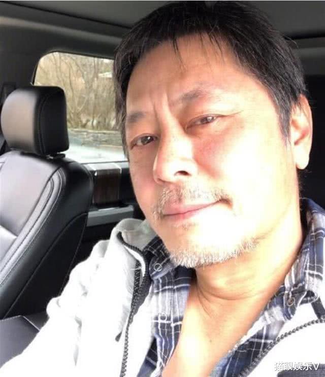 #王杰#“情歌王子”王杰问粉丝要钱开演唱会？本尊露面辟谣，面容苍老精神却好