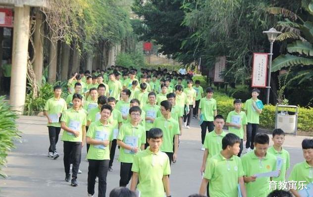 考试|中考落榜,无缘上普高,通过以下5种途径,也可以圆考生的大学梦