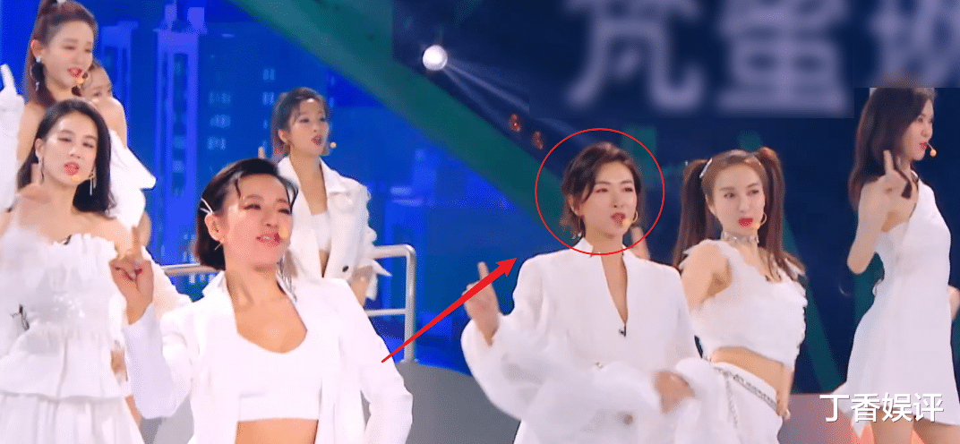 演唱会：《姐姐》迎来主题曲，站位的真相是什么，看到万茜后我明白了