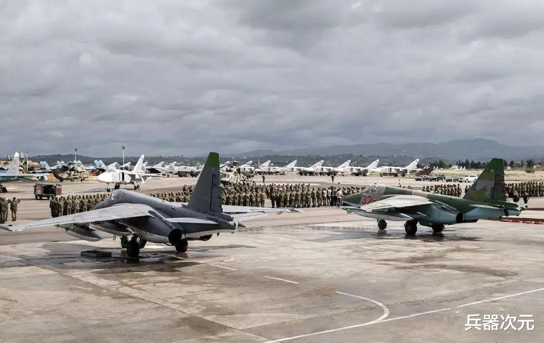 『美军』美军战机接近俄罗斯基地，S400导弹当场锁定目标，苏35制服对手