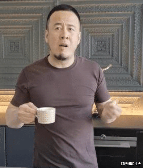 『惊雷』《惊雷》被“下架”,六道直播道歉,网友:继续豪横啊!