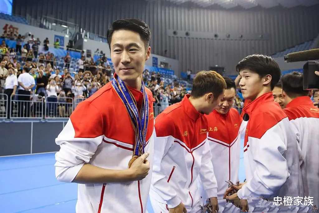 刘国梁：曾是国乒颜值担当，创造1记录无人可破，今成刘国梁最佳接班人