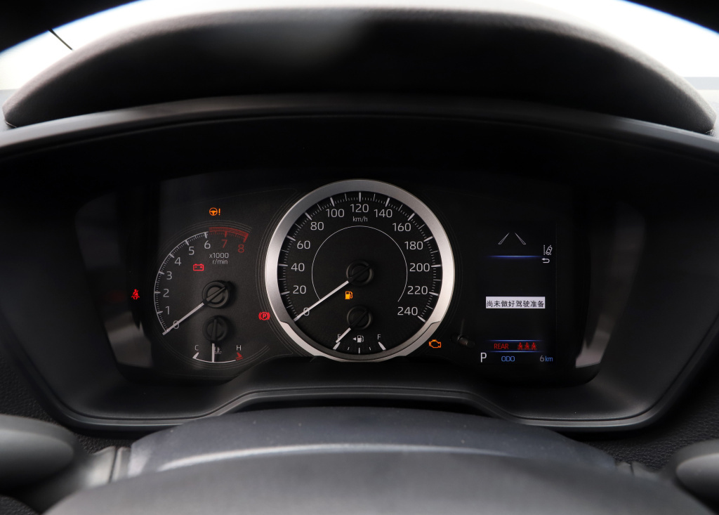 丰田卡罗拉|丰田的“省油王”，全系标配8气囊，低至11万多，全球销量第一