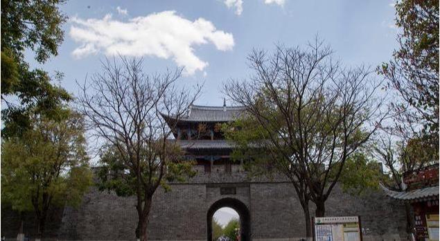 退休|被称为“退休者的天堂”，四季如春，无数老人纷纷前往？