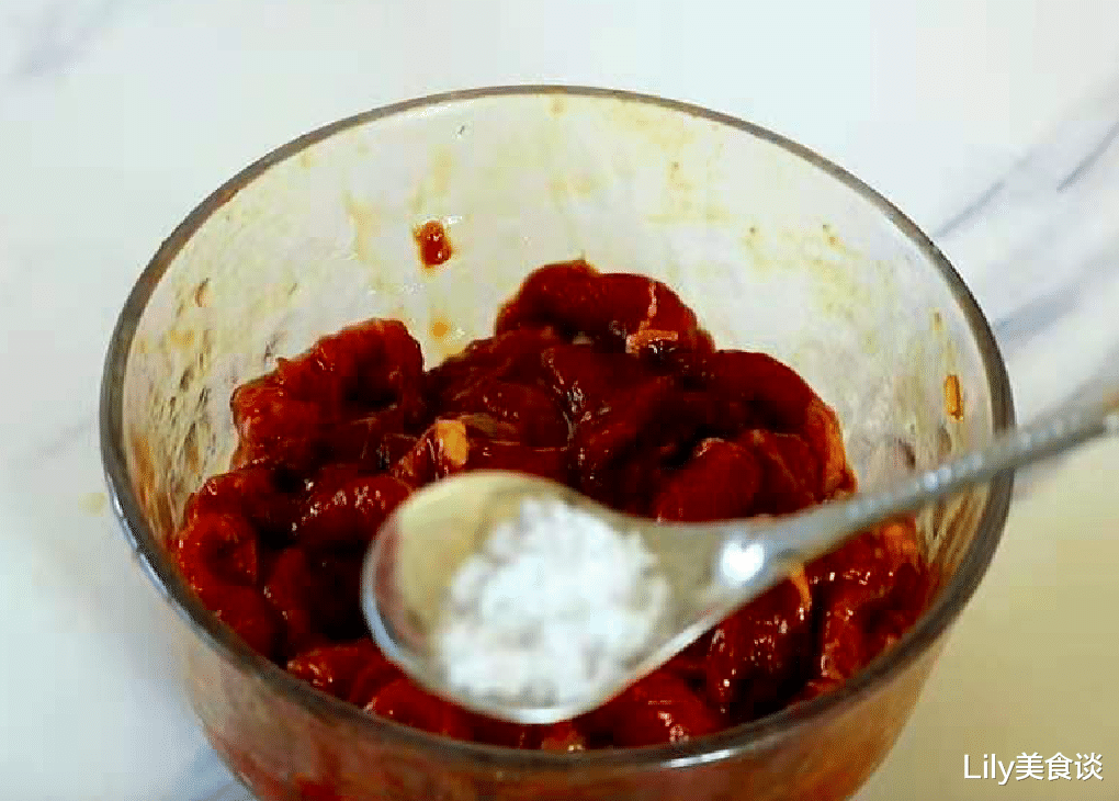 牛肉|牛肉怎么腌才更鲜嫩？大厨10年经验分享，牛肉不干不柴，鲜嫩又入味
